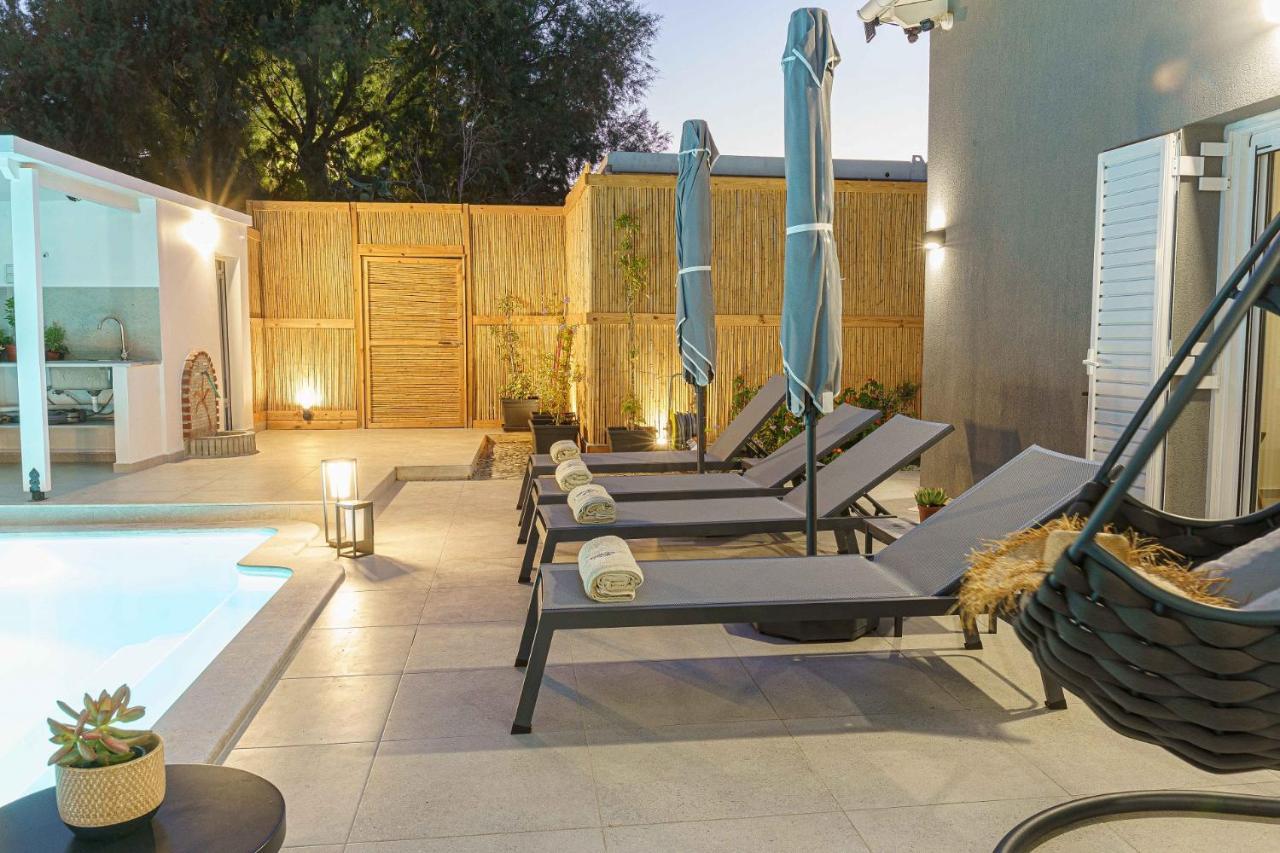 Вилла Nikkon Luxury Living Arvi  Экстерьер фото